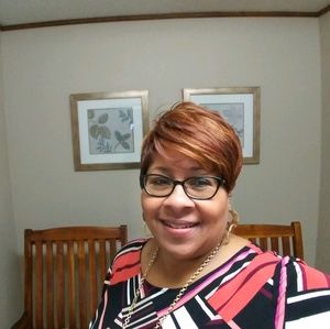 Meet your Posher, Carla